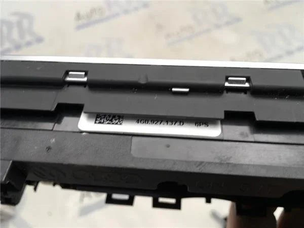 Carcasa radio CD Audi A6 4G