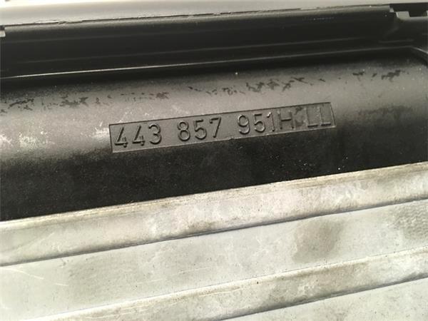 CENICERO AUDI 100 200 443857951H - 443857951h