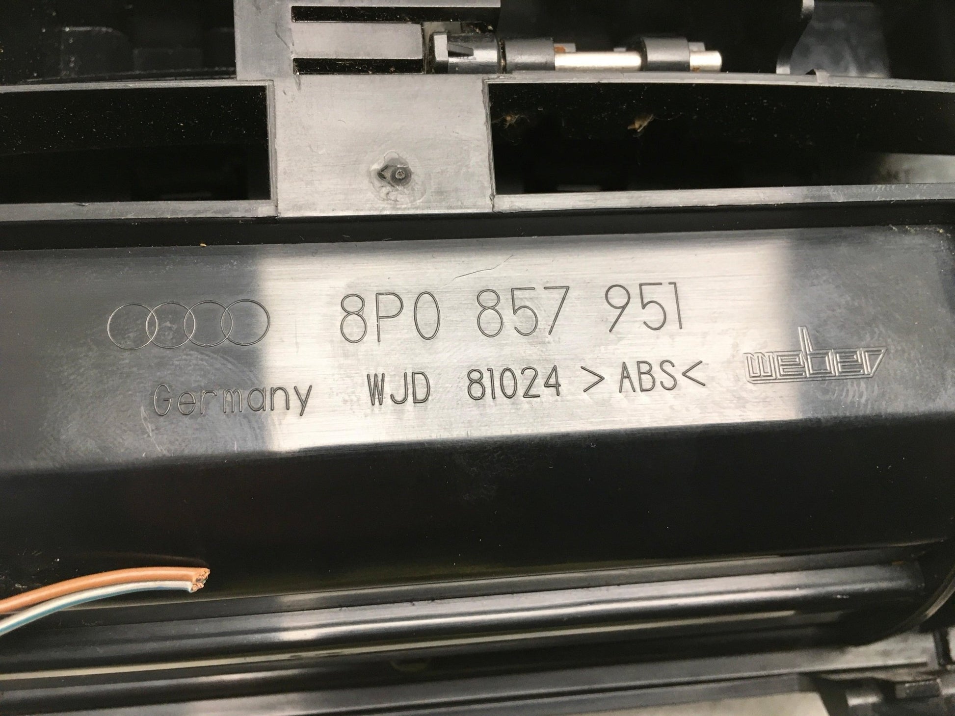 Cenicero Audi A3 8P - 8p0857951