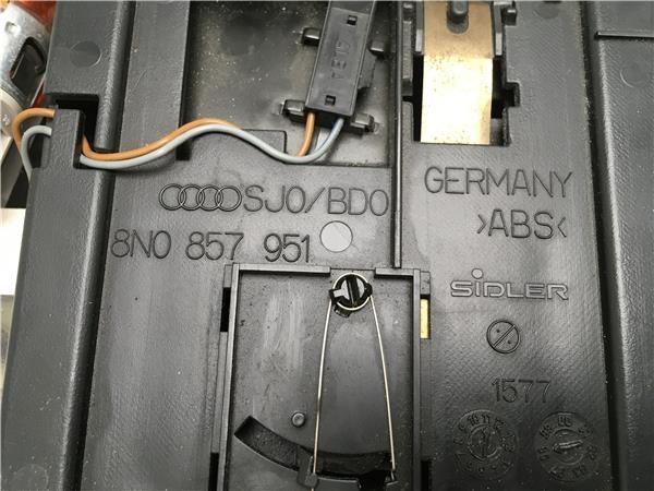 Cenicero Audi TT 8N - 8n0857951