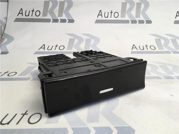 Cenicero mercedes ml w164 a1648100130