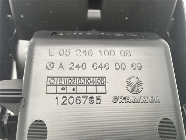 Cenicero trasero Mercedes Clase A W176 - a2466460069