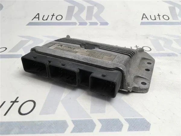 Centralita ECU Megane II RS 8200384398