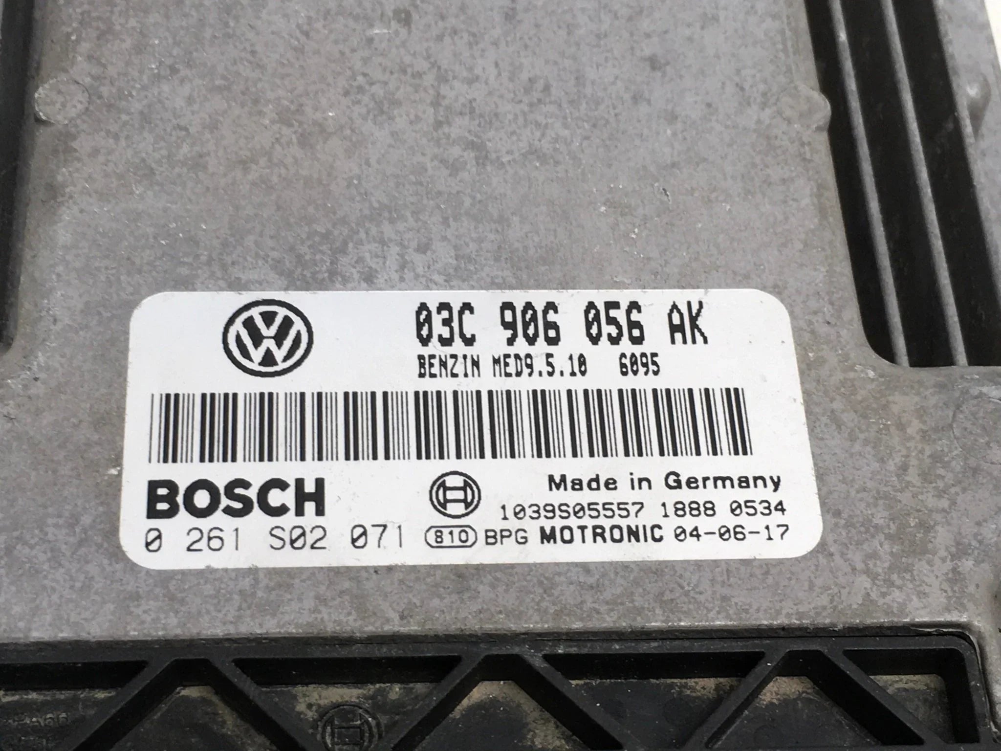 Centralita ECU VW MED9.5.10