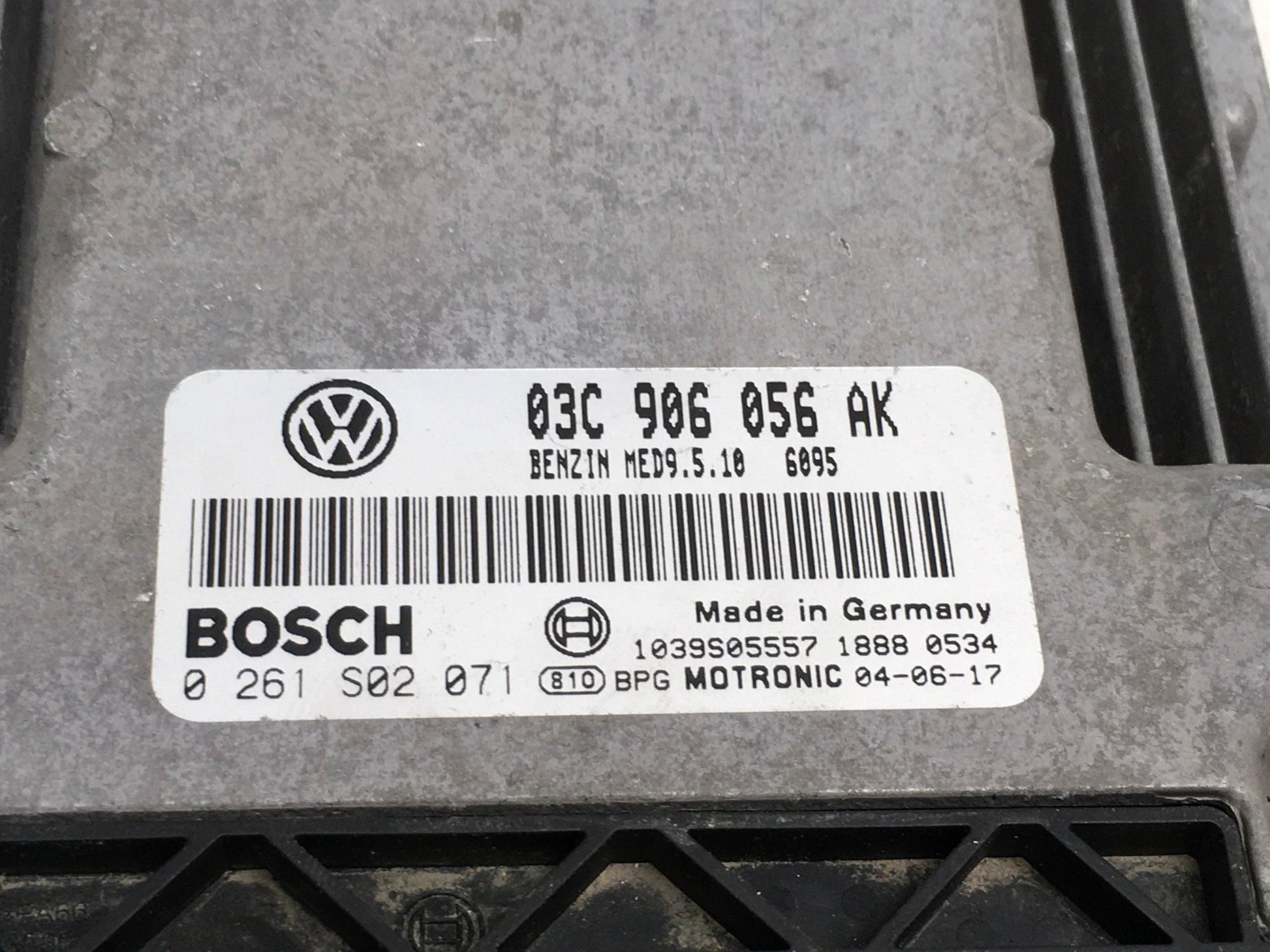 Centralita ECU VW MED9.5.10 - 03c906056ak