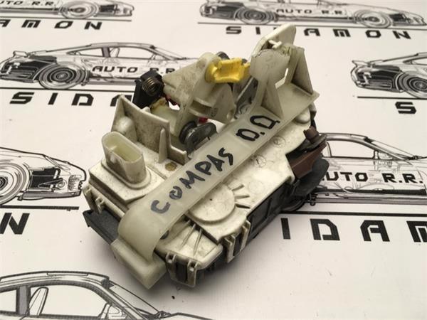 Cerradura del dcha jeep p04589416ae - p04589416ae