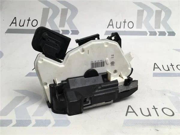 Cerradura del dcha Seat Leon 3 5F 5k1837