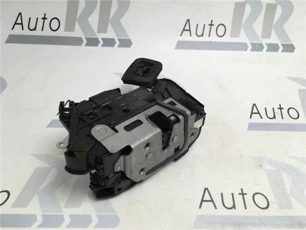 Cerradura del dcha Seat Leon 3 5F 5k1837