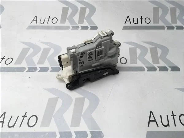 Cerradura delantera dcha audi 8x1837016
