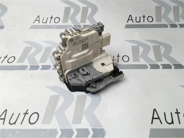 Cerradura delantera dcha audi 8x1837016