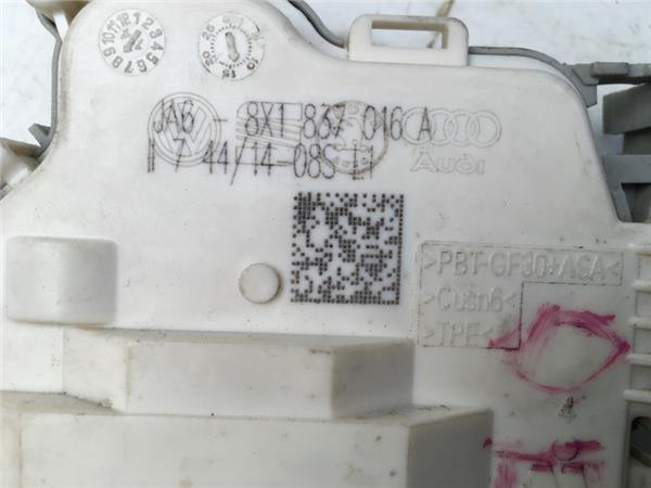 Cerradura delantera dcha Audi 8x1837016A