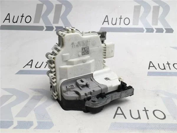 Cerradura delantera dcha Audi 8x1837016c
