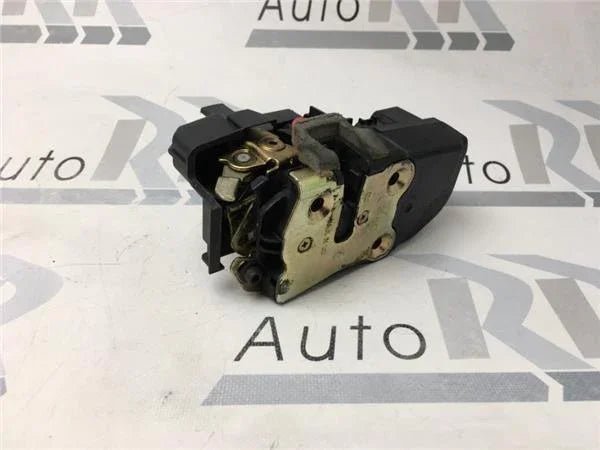 Cerradura delantera dcha Jeep Cherokee K