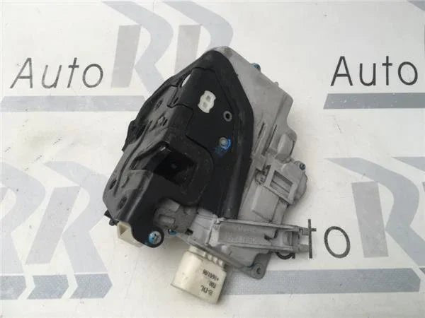 Cerradura delantera Izq Audi A4 B7