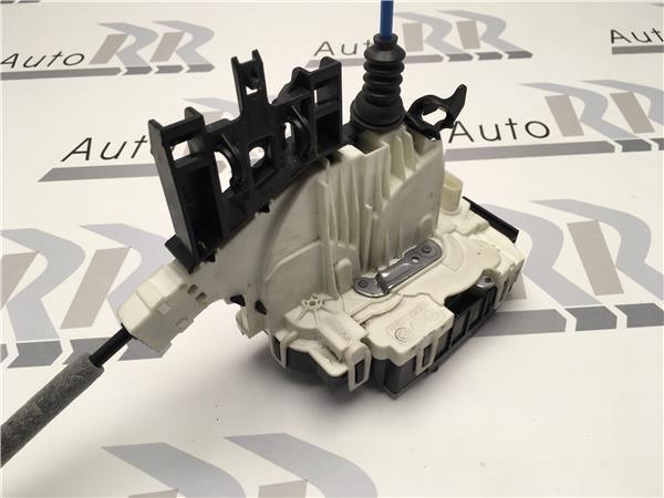 Cerradura delantera izq Mercedes A W176 - 