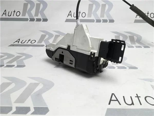Cerradura delantera izq Peugeot 308