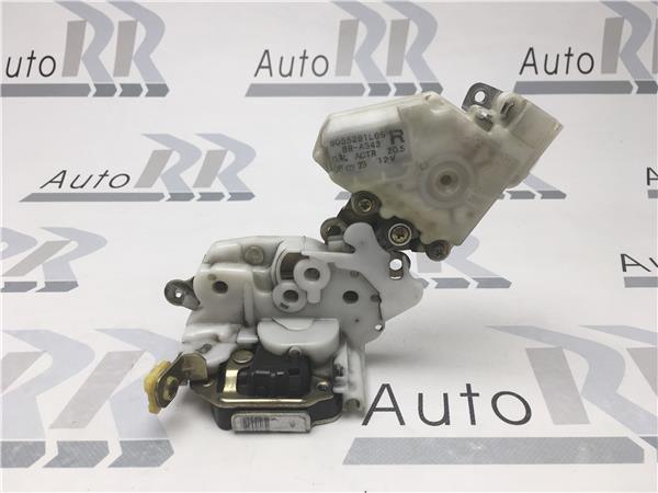 Cerradura derecha Nissan Terrano II - 8055291l66