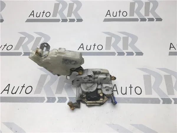 Cerradura izquierda nissan terrano ii