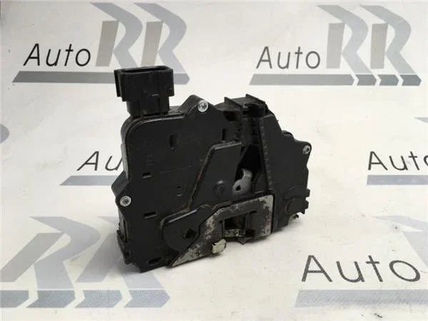 Cerradura izquierda Opel Corsa D