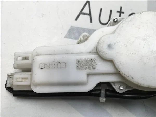 Cerradura Porton Suzuki Swift III