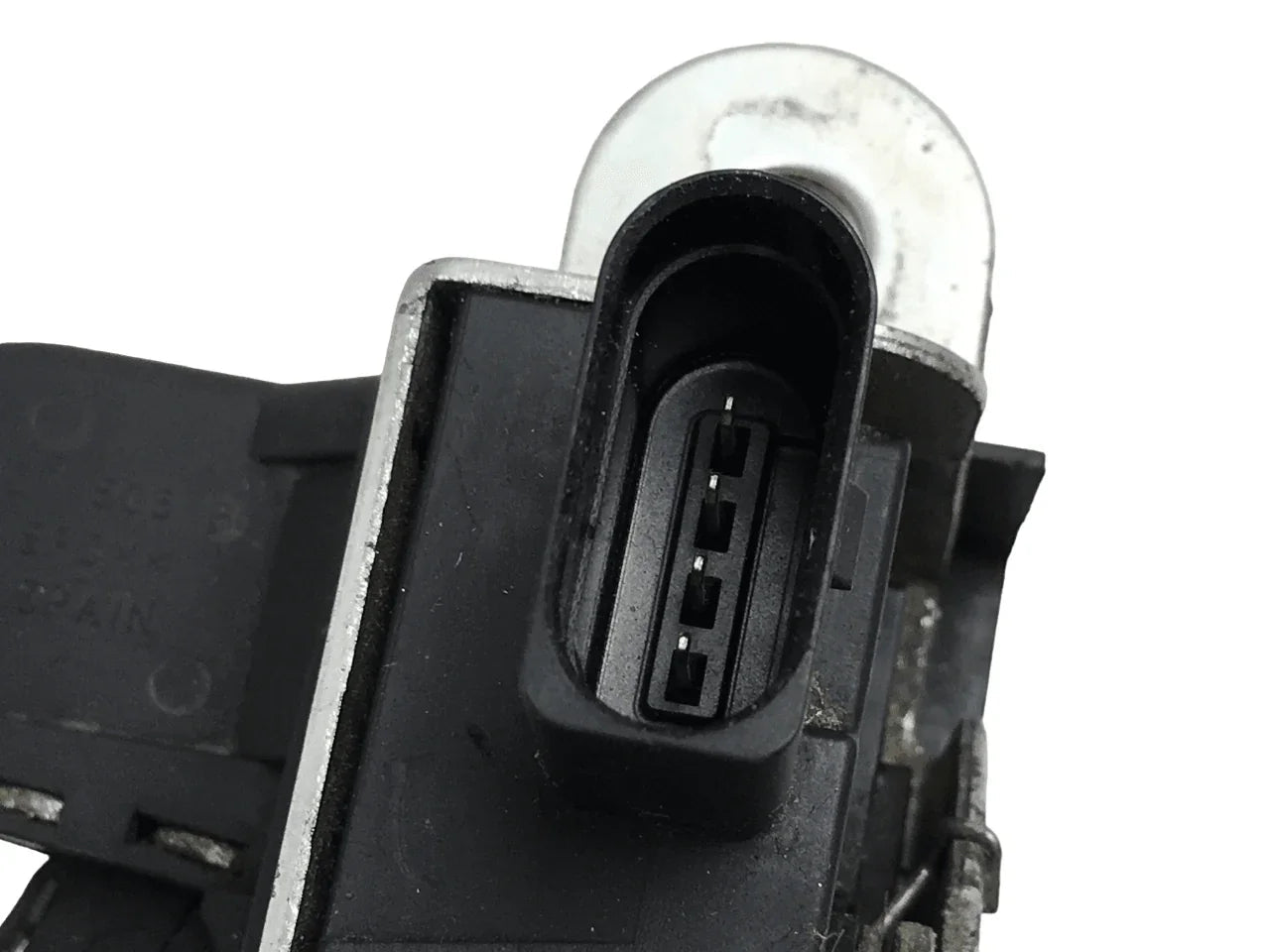 Cerradura portón VW Golf V