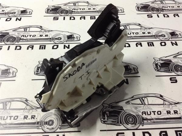 Cerradura tras izq skoda octavia iii - 5e0837016
