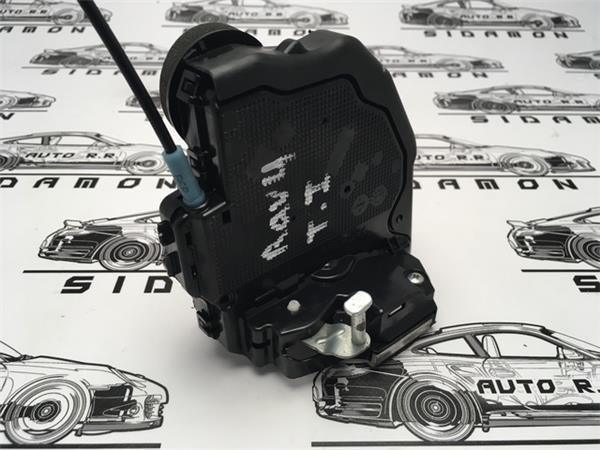 Cerradura tras izquierd toyota rav4 xa40 - 