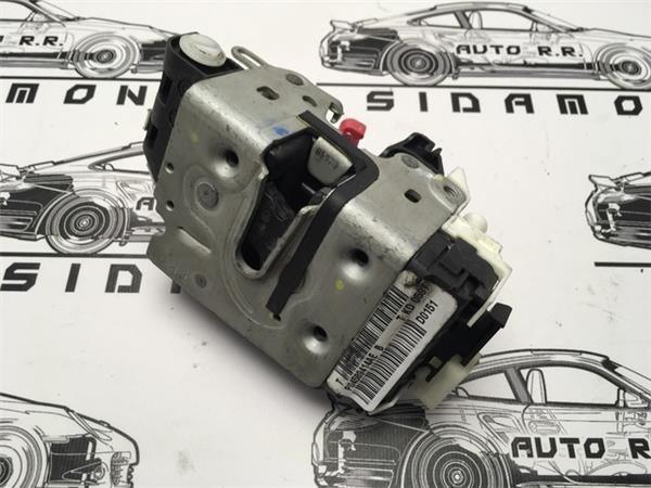 Cerradura trasera dcha jeep p04589414ae - p04589414ae
