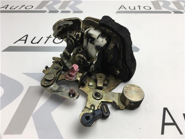 Cerradura trasera dcha Terrano I - 8055291L60