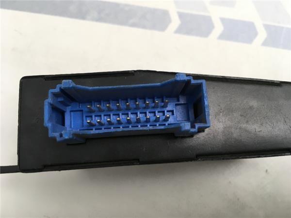 Cetralita Confort Renault p8200032783hT - p8200032783hT