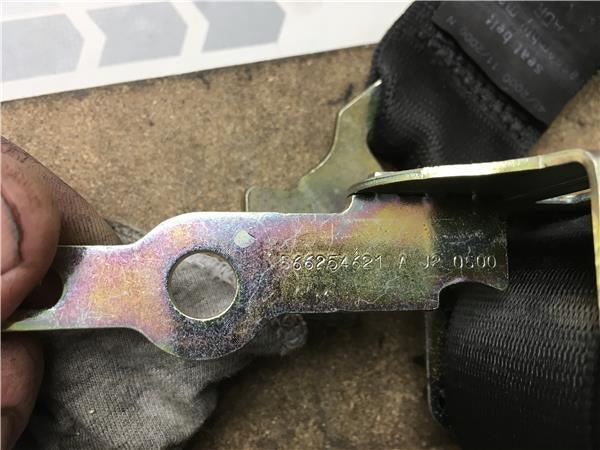 Cinturon trasero dcho Bmw 3 E46 Coupe - 566254621a