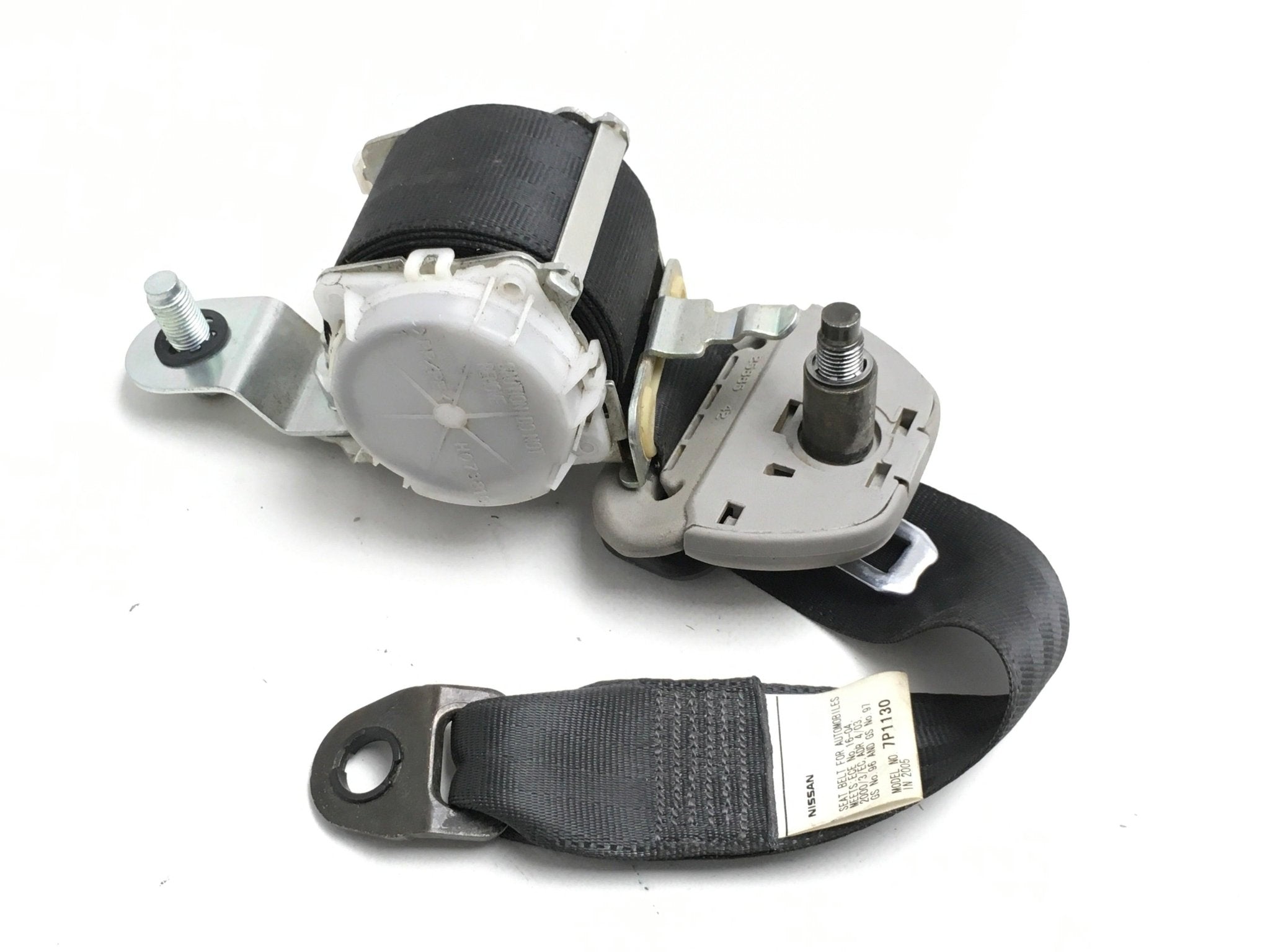 Cinturon trasero dcho Nissan Navara D40 - 047052