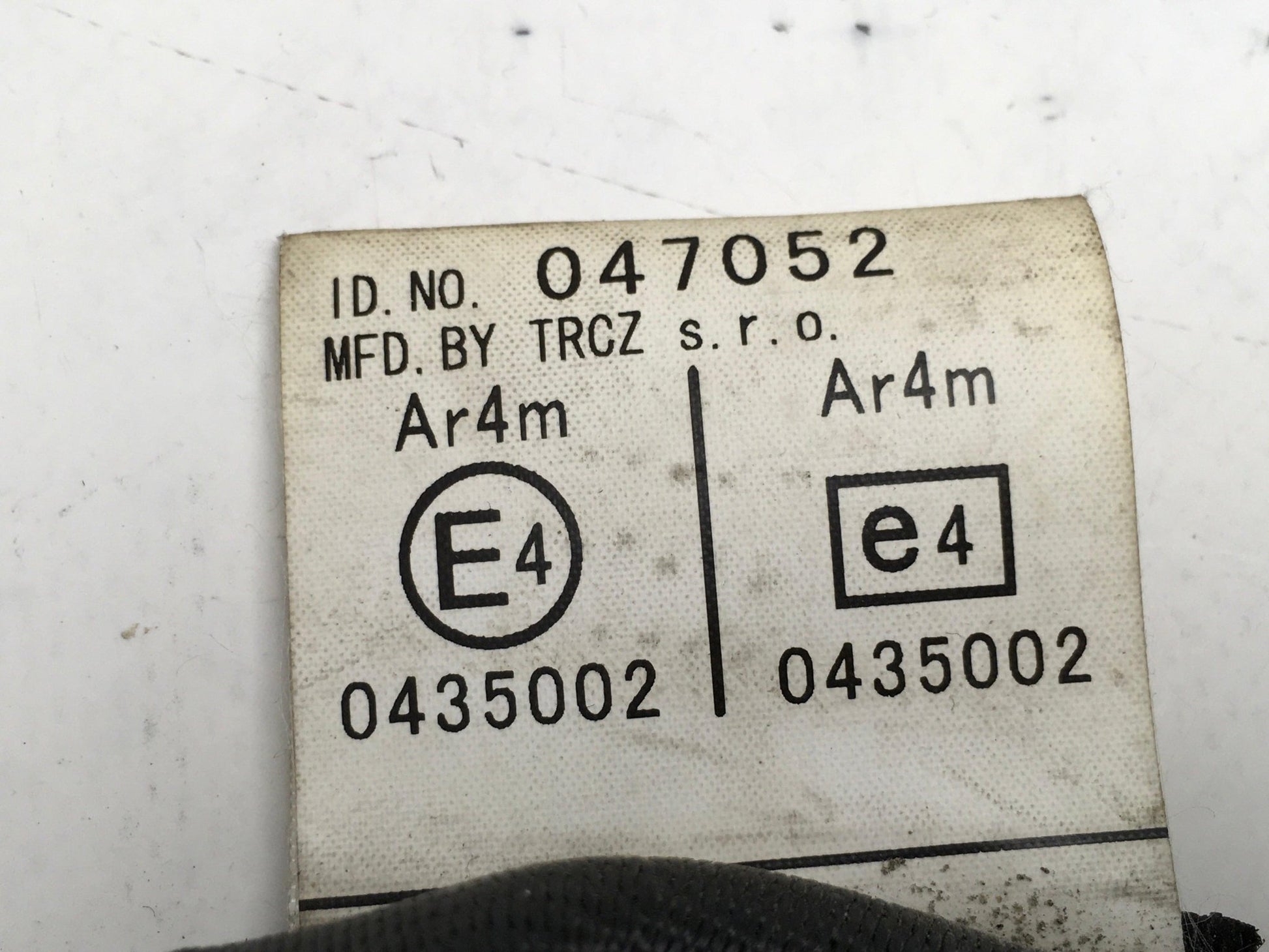 Cinturon trasero dcho Nissan Navara D40 - 047052