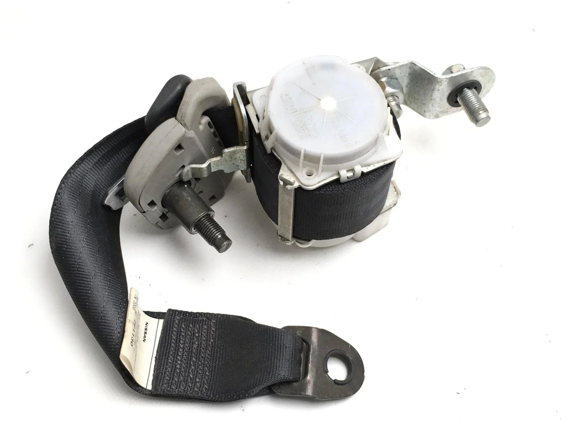 Cinturon trasero Izq Nissan Navara D40