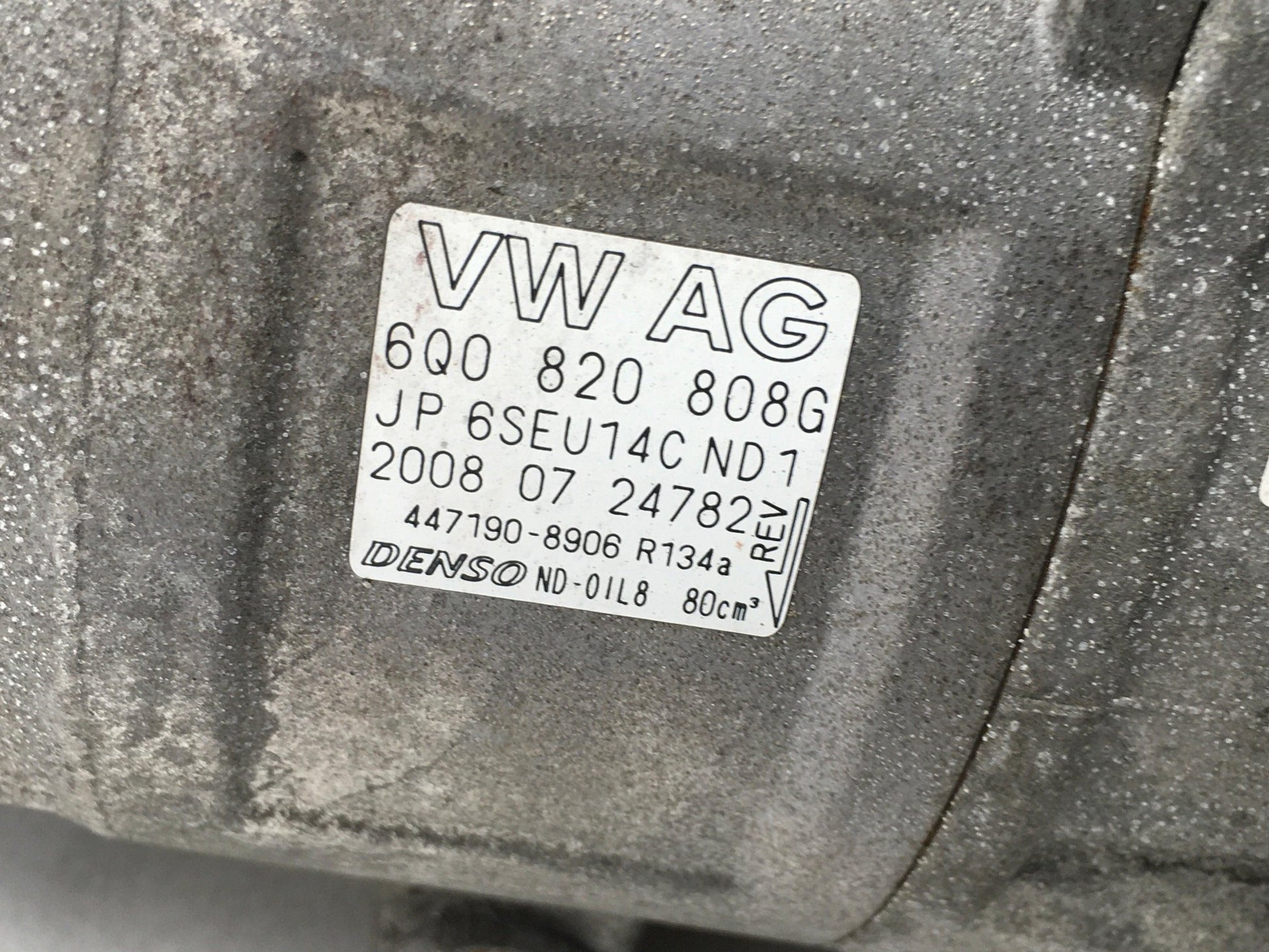 Compresor A/C VW 6Q0820808G - 6Q0820808G