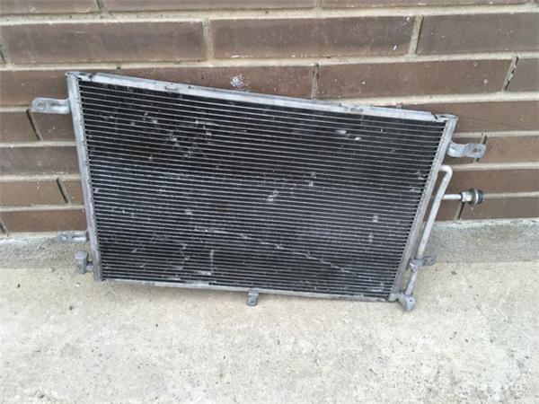 Condensador audi a4 s4 8e b7 8e0260401p - 8e0260401p