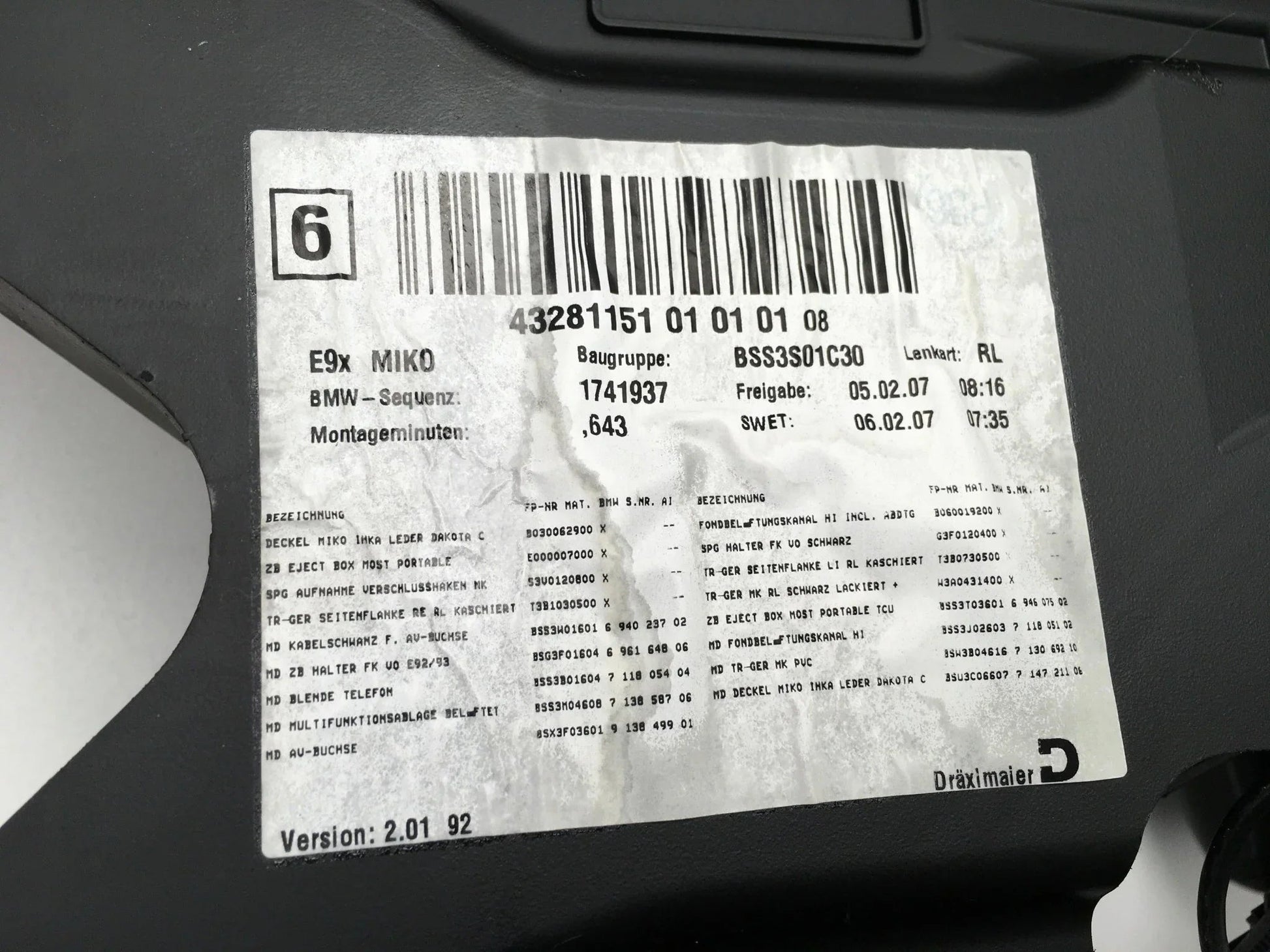 Consola central Bmw E90 BSS3S01C30