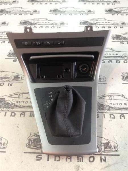 Consola central bmw x3 e83 - 