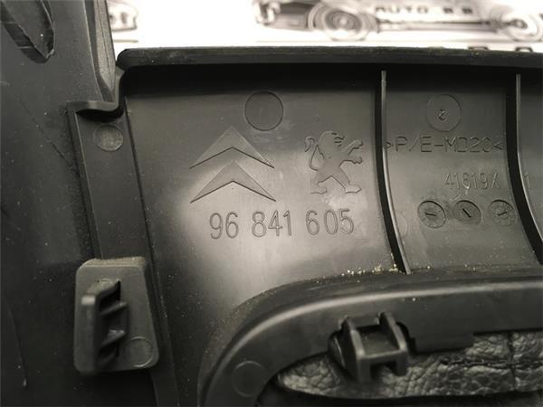 Consola central citroen c3 - 96841605