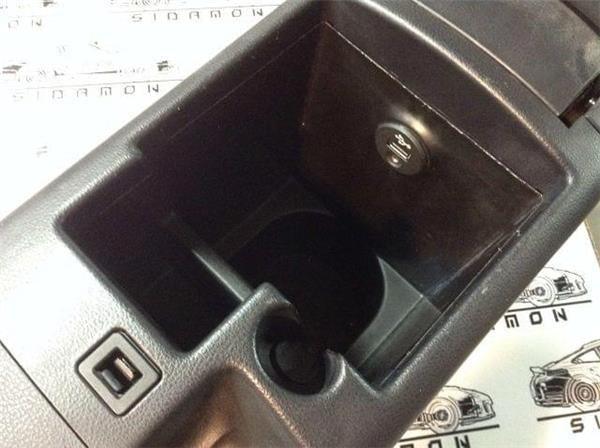 Consola central cuero nissan qashqai j10 - 13149A77000