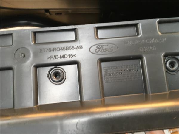 Consola central Ford Transit Courier - et76-r045b55-ab