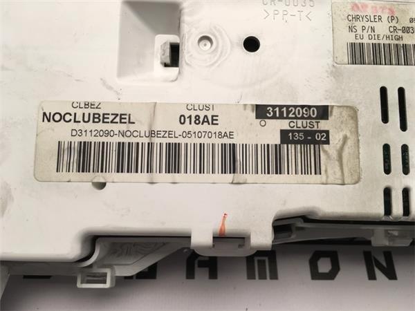 Cuadro instrumentos jeep patriot/compass - 05107018ae
