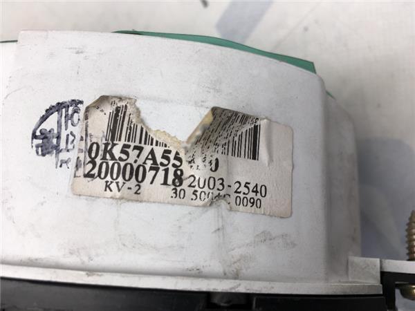 Cuadro instrumentos Kia Carnival I - 0K57A55430
