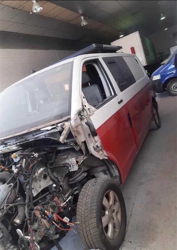 Despiece VW Transporter T5 2.5 TDI BPC