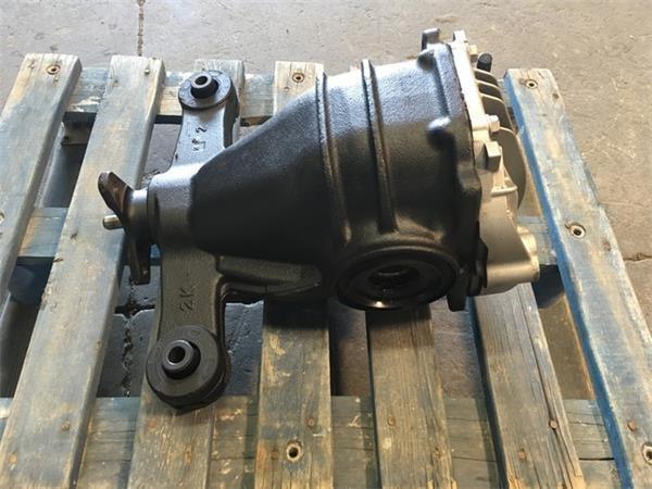 Diferencial trasero lexus is 220d - 