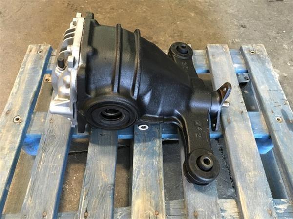Diferencial trasero lexus is 220d - 