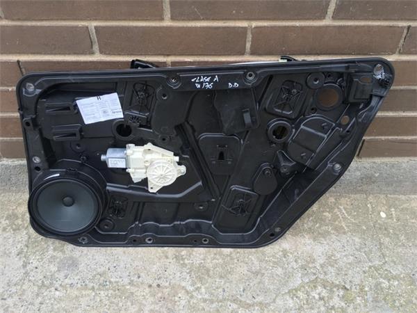 Elevalunas delantero dch mercedes a w176 - 