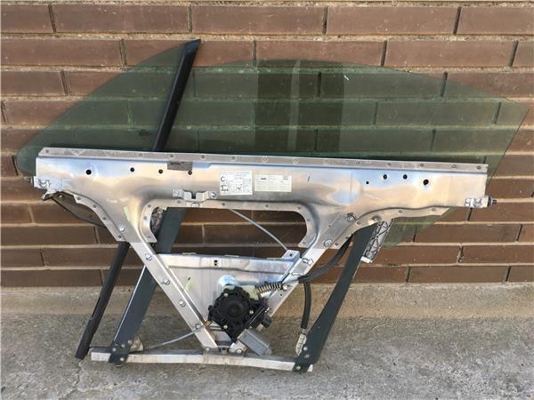 Elevalunas delantero derecho Audi TT 8N - 8n8837730