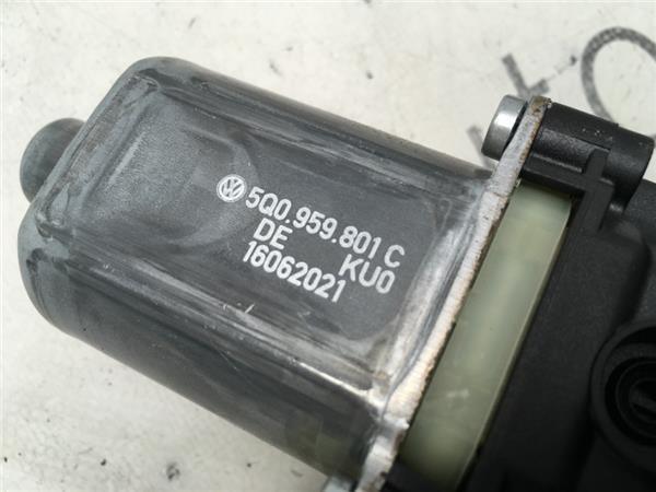 Elevalunas delantero izq Seat Leon 4