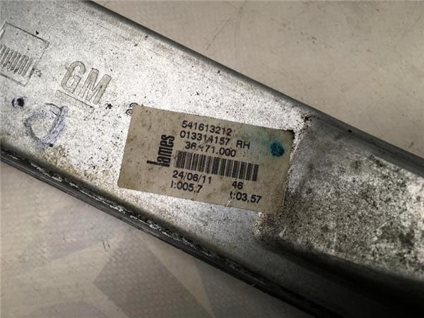 Elevalunas derecho Opel Corsa D - 541613212